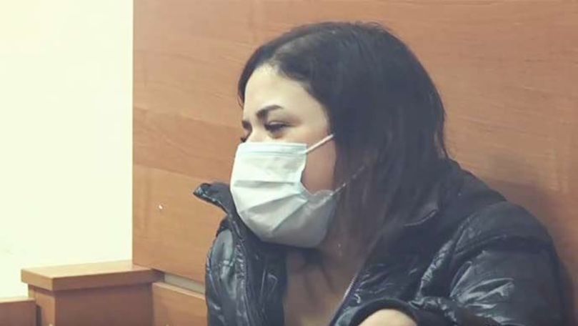 Подозреваемая в убийстве матери рассмеялась на вопрос о содеянном.