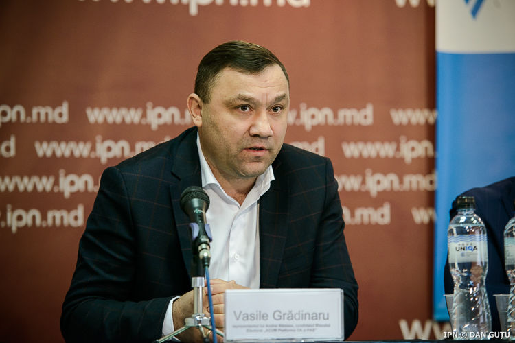 Депутат PAS Василе Грэдинару.