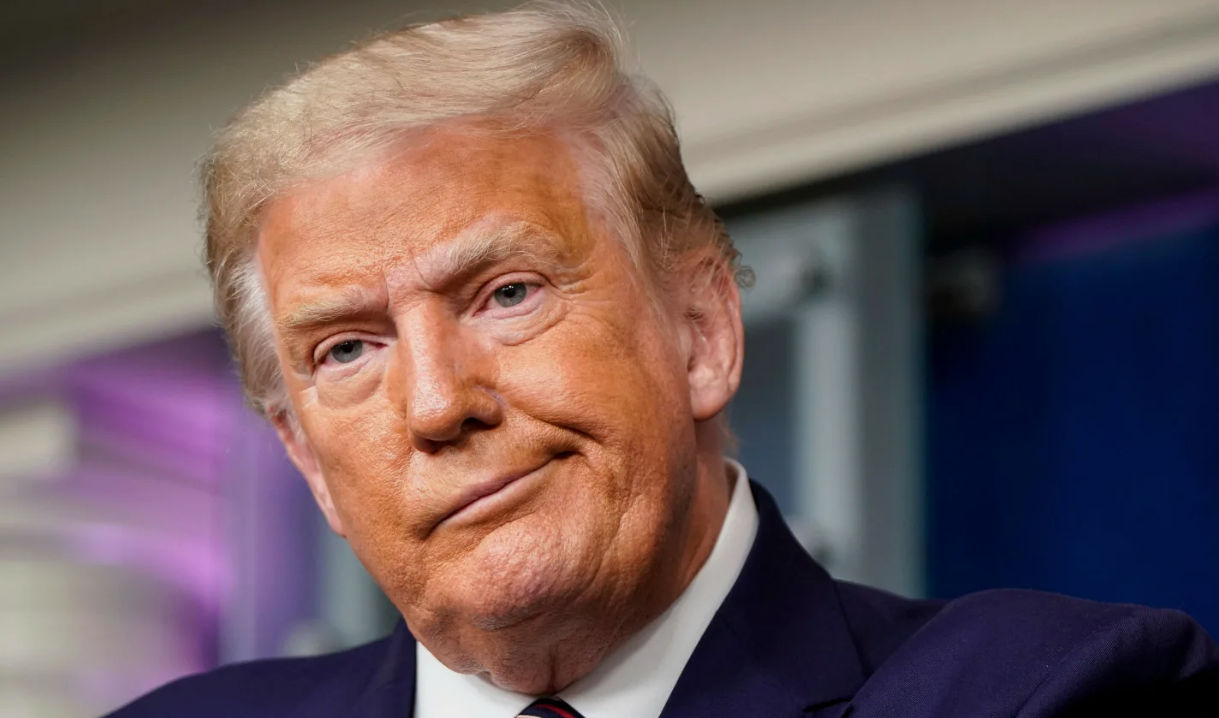 Трамп рассказал, что угрожал союзникам по НАТО российской агрессией.
