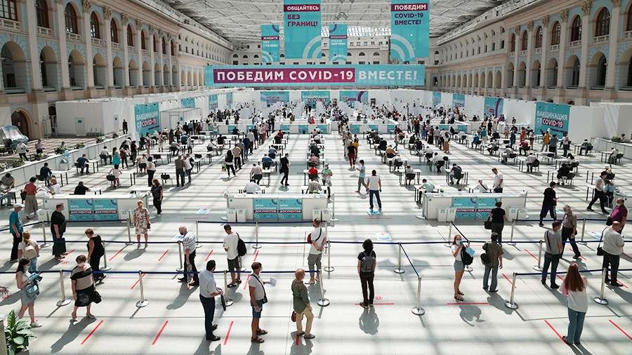 В Оксфорде назвали невозможным достижение коллективного иммунитета от COVID-19.