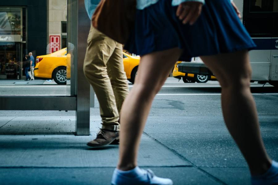 În Olanda, pentru prima dată, un bărbat a fost amendat pentru hărțuire sexuală pe stradă.