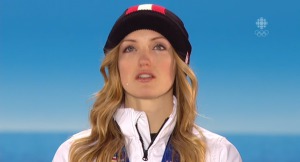 Este vorba despre o fotografie cu schioarea canadiană Justine Dufour-Lapointe (19 ani), câştigătoarea medaliei de aur la freestyle mogule.