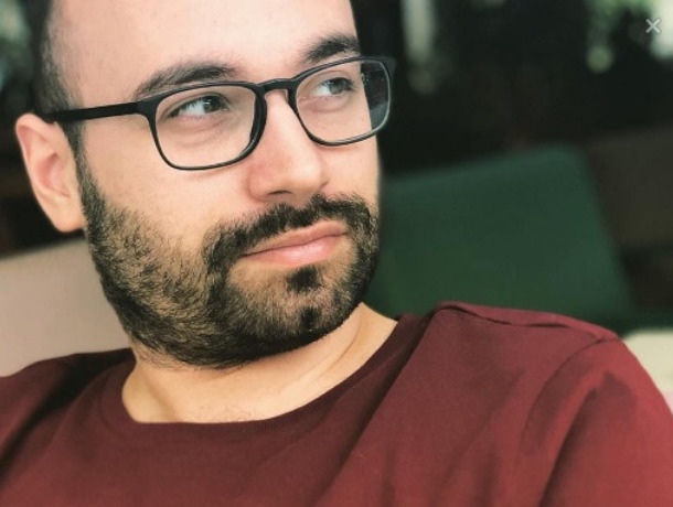 Никос Софис написал текст к песне «Cold» для участвующей в конкурсе Веры Цуркану.