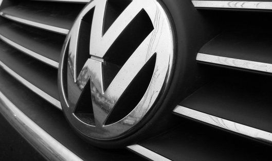 Volkswagen выплатит €830 млн истцам по делу о "дизельном скандале".