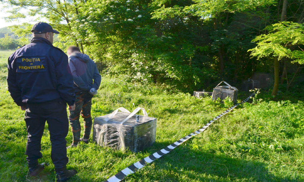 Un contrabandist moldovean, predat de polițiștii de frontieră din România. Foto: ITPF Iași