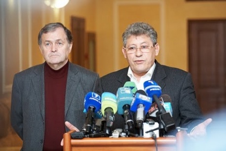 По мнению Гимпу, Ион Хадыркэ "по-свински" воспользовался его помощью.