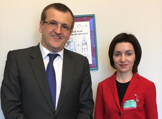Fosta ministră a Educației, Maia Sandu, este „cea mai coerentă voce reformistă din Republica Moldova”.