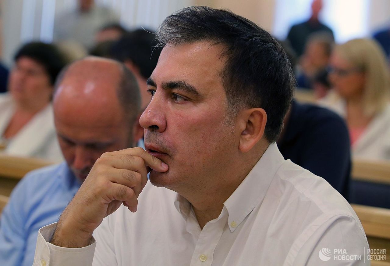 Саакашвили заявил, что предпочел бы строить дороги, а не быть генпрокурором.