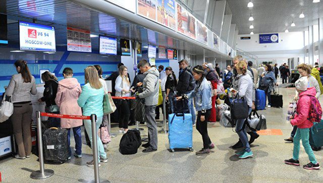 Ученые выяснили, почему люди ведут себя иррационально в очередях.