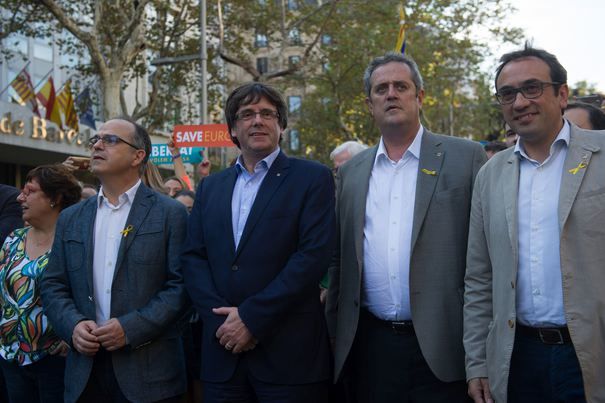  Opt foşti membri ai Guvernului din Catalonia au fost arestaţi