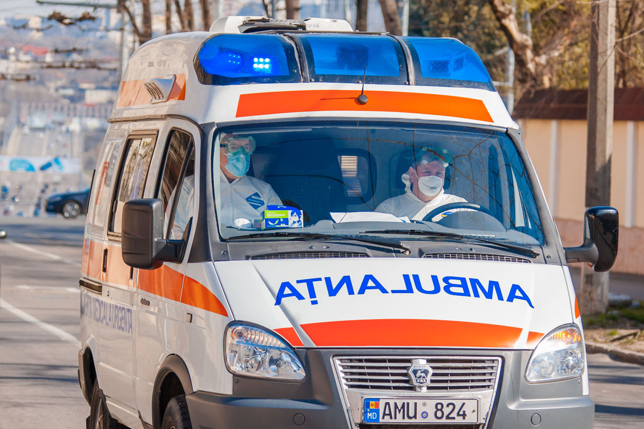 Более 14 тысяч человек вызывали скорую помощь на прошлой неделе. Фото: Point.md