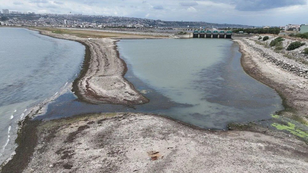 В Стамбула запасов воды в водохранилищах хватит на 2 месяца.