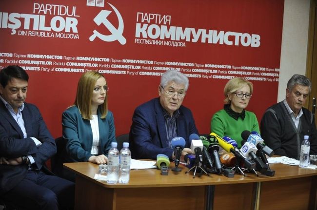 Comuniștii susțin că ar putea să nu participe la alegerile în baza sistemului mixt. 