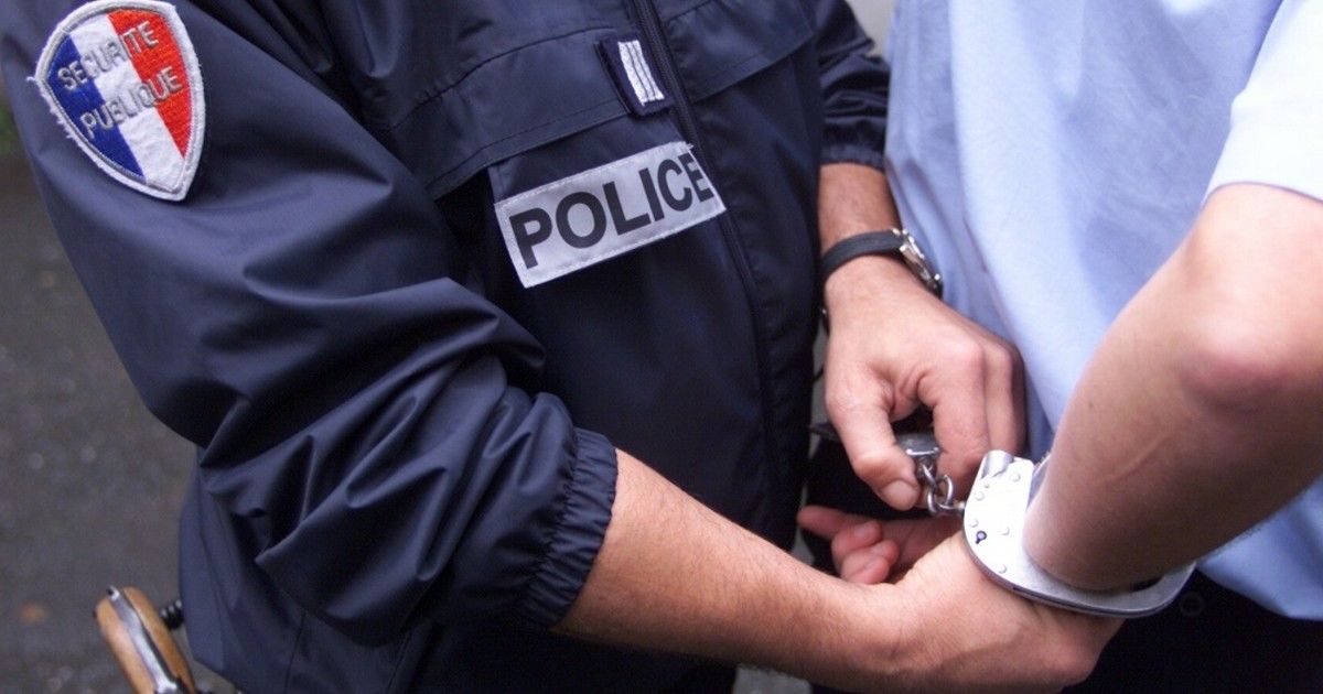 Двое молдаван арестованы во Франции за домогательство.