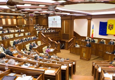 Данный законопроект направлен именно против Партии социалистов и роликов, пропагандирующих идею вступления Молдовы в Таможенный союз.