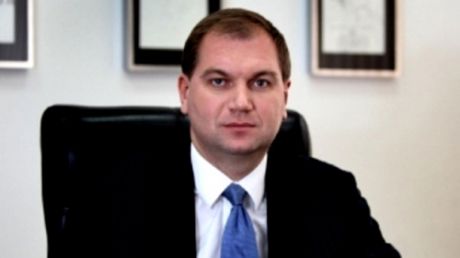 Гачкевич обвиняется в том, что содействовал в получении кредитов обманным путем.