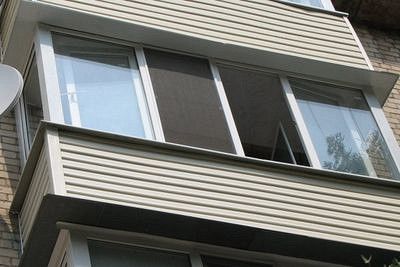 По предварительной информации, у женщины есть проблемы с психикой.  Фото: balkonexpert.ru