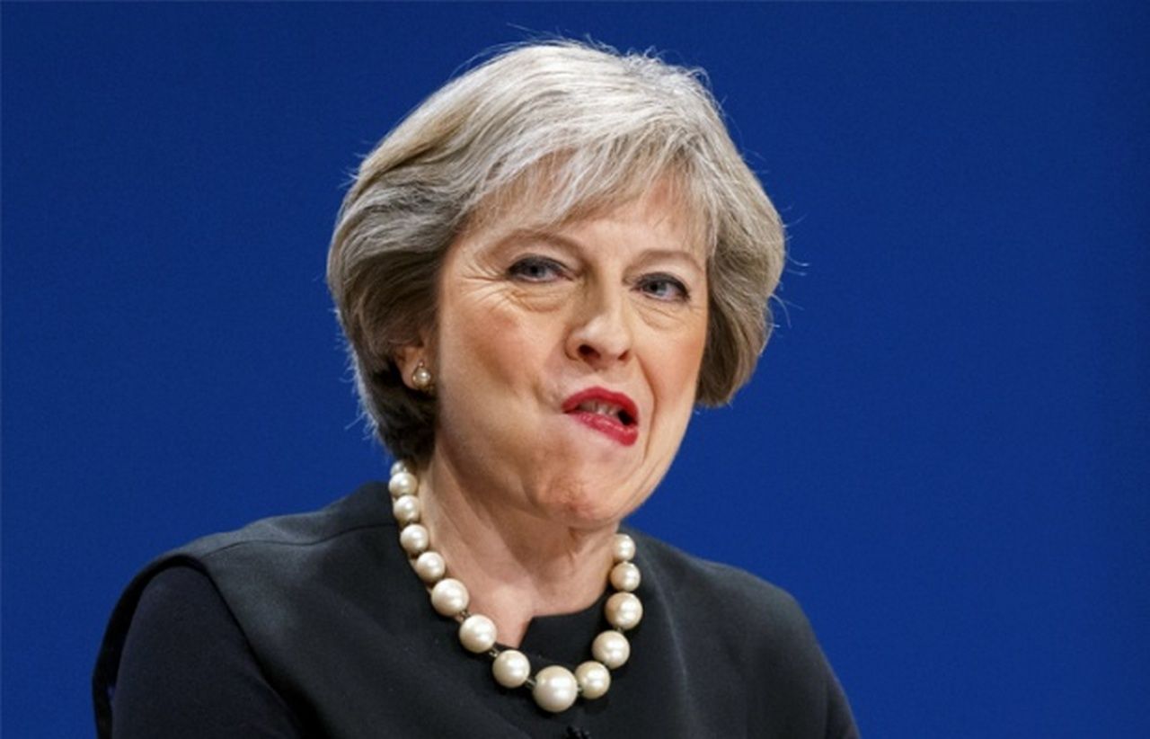 Мэй назвала две альтернативы после провала голосования по Brexit.