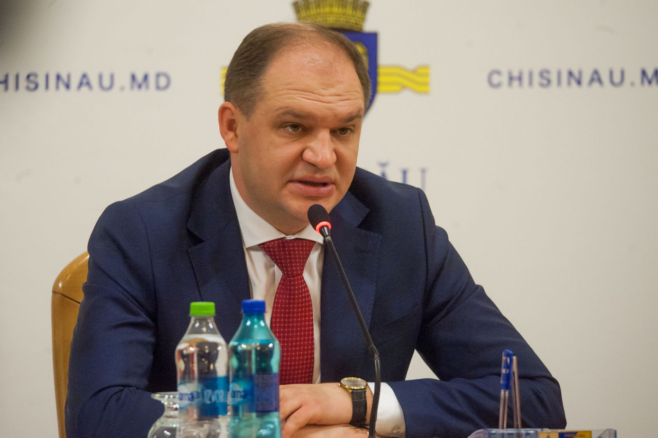 Чебан: Мусор в столице вывозится вовремя, проекты по модернизации реализуются.