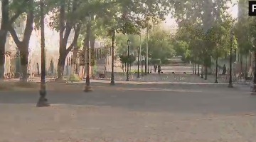 Город вернется к обычному режиму жизни завтра.