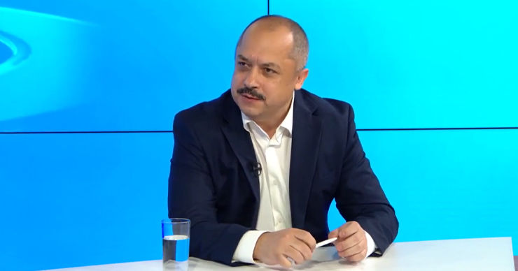 Попович: У учителя должна быть более чем достойная зарплата.