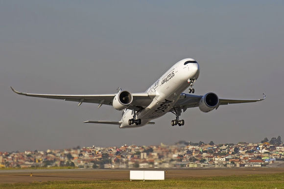 Airbus скорректировал портфель заказов за период с января по декабрь 2015 года.