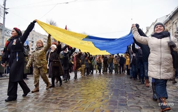 28 января 1992 года Верховная Рада утвердила сине-желтый флаг государственным флагом Украины.