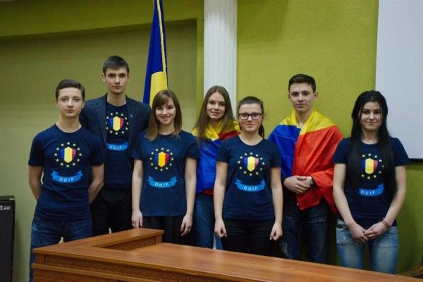Un funcționar de la Ministerul Educației a șantajat și intimidat tinerii din ODIP