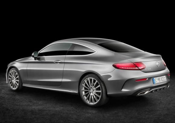 Cum arată un Mercedes C-Class Coupe găsit în doar 8 ore după ce a fost furat. 