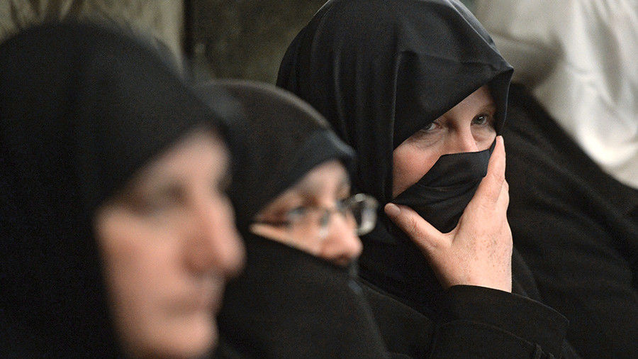 МИР Казахстан запретит ношение препятствующей распознаванию лица одежды.