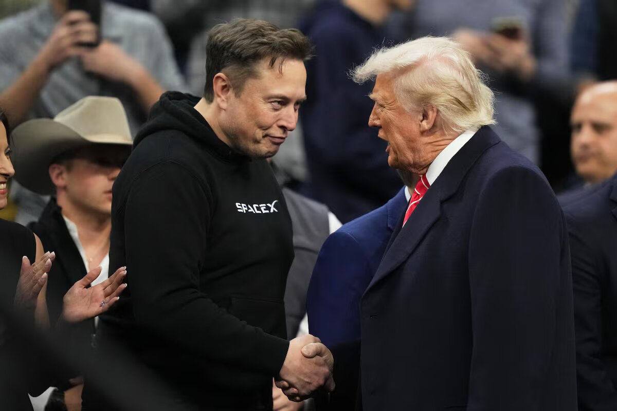 Elon Musk va primi contracte guvernamentale de miliarde de dolari.