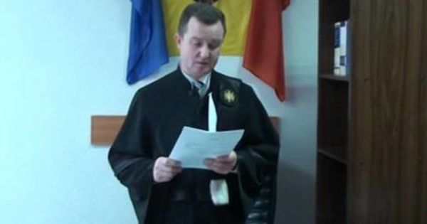 Судья, обвиняемый в незаконном обогащении, преследуется по новому делу.