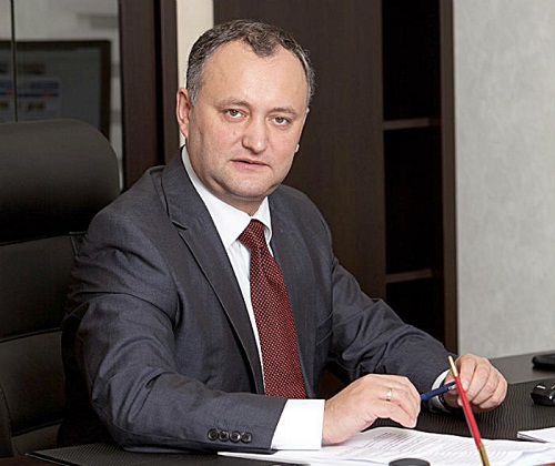 Карман власть предержащих слишком глубок, чтобы оставались еще деньги и средства и для государства.