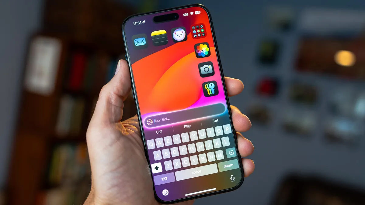 Apple va lansa iOS 18.2 la începutul lunii decembrie, cu integrarea ChatGPT și funcția Genmoji.