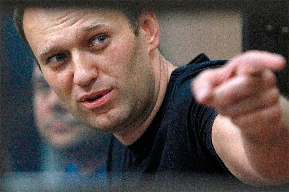 Навальный должен заплатить 3,3 млн рублей в качестве судебных расходов.