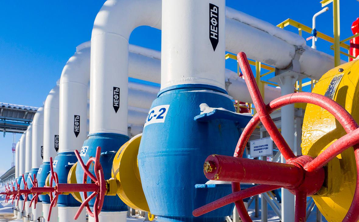 ЕС не поддержал Венгрию и Словакию в споре о нефти из России.