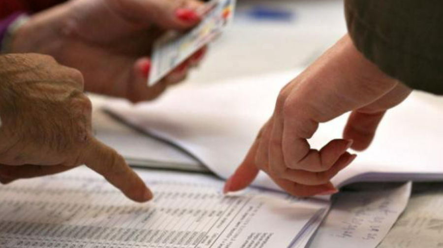Electoratul Moldovei îmbătrânește: Tinerii dispar, iar vârstnicii domină la alegeri.