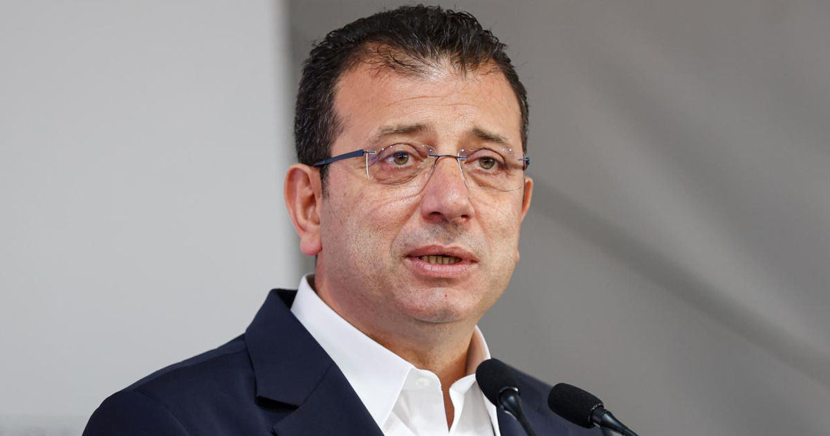 Fostul primar al Istanbulului, Ekrem İmamoğlu, riscă o pedeapsă de 2.430 de ani de închisoare.