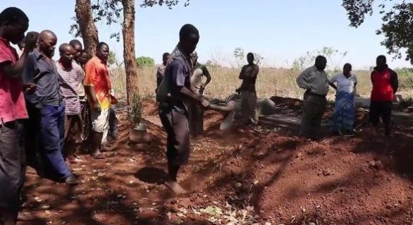 Opt persoane acuzate că ar fi fost vampiri au fost ucise în Malawi.