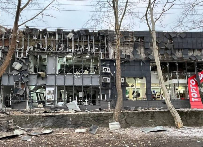 Российские беспилотники атаковали Николаев: повреждены жилые дома.