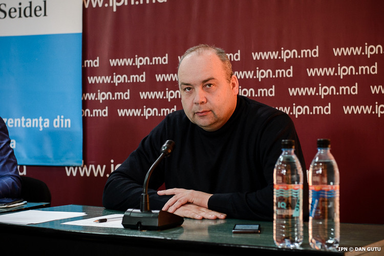 Корнел Чуря: Ответственность политиков - не допустить войны.