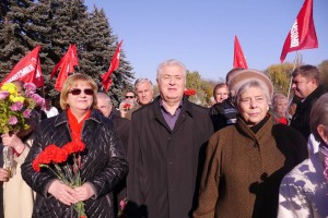 Liderul comunist, Vladimir Voronin, şi deputaţii Iurie Muntean şi Grigore Petrenco, au vorbit despre importanţa zilei de 7 noiembrie