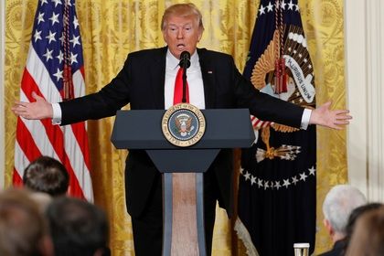 Трамп обвинил СМИ в попытке умалчивать положительные результаты деятельности Белого дома.