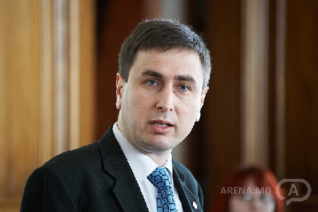 Anuntul a fost facut de liberal-democratul Valeriu Strelet, la sedinta parlamentului.