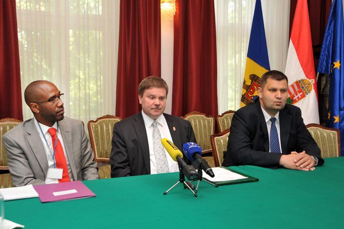 Franţa va adera la Centrul Comun de Vize.