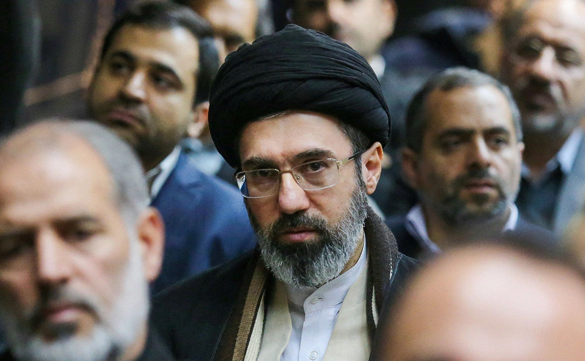 СМИ: Новый лидер Ирана выжил после удара США и Израиля, покинув дом заранее.