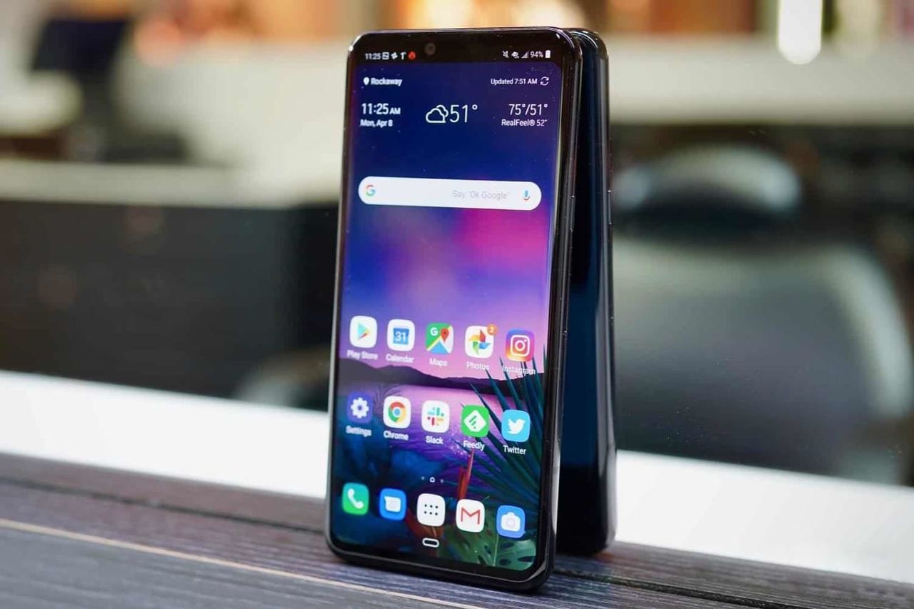 Владельцы популярных смартфонов "пострадали" из-за сбоя Android.