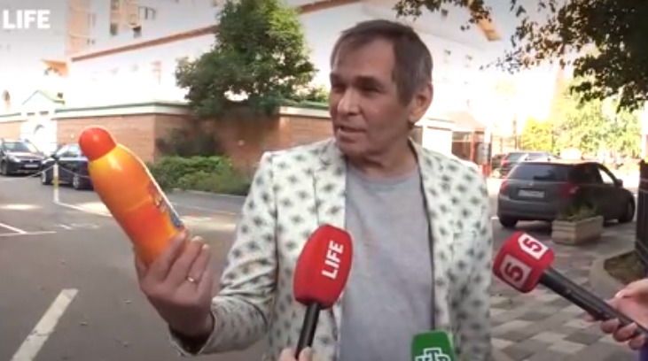 Продюсер говорит, что непищевые средства должны выглядеть соответствующим образом.