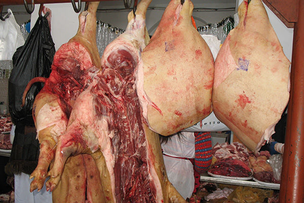 Federaţia Rusă a interzis importul de porcine şi produse din carne de porc din Republica Moldova.