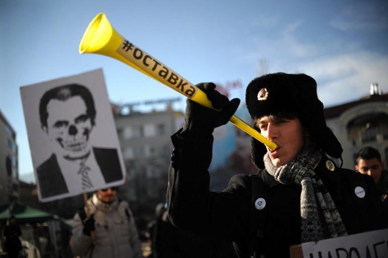 В арсенале митингующих были свистки, барабаны и вувузелы. Фото: rt.com